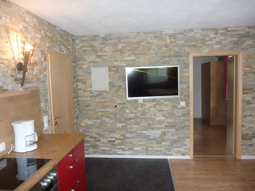 Gaestehaus Guggomos "Das Allgaeustyle" Fussen Luaran gambar