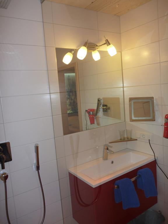 Gaestehaus Guggomos "Das Allgaeustyle" Fussen Luaran gambar