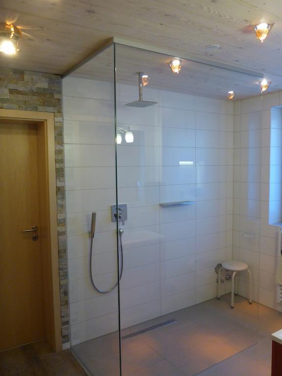Gaestehaus Guggomos "Das Allgaeustyle" Fussen Bilik gambar